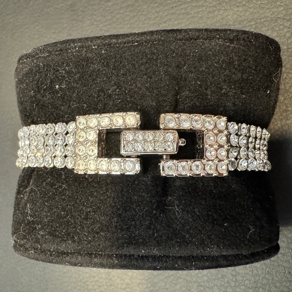 Swarovski Crystal Bracelet - Picture 3 of 9